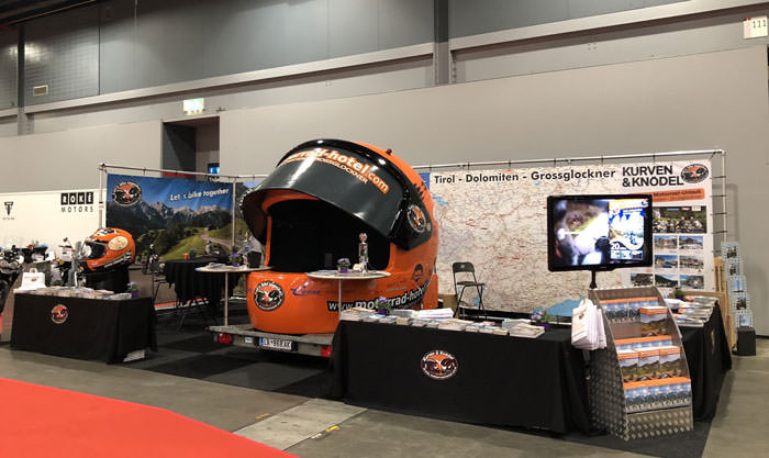 Stand von Motorrad-Hotel auf der Messe Friedrichshafen