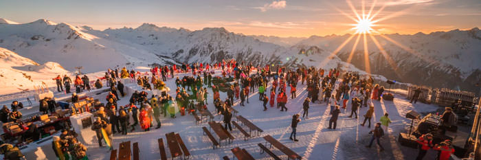 SPRING BLANC – Spring fever with a touch of snow